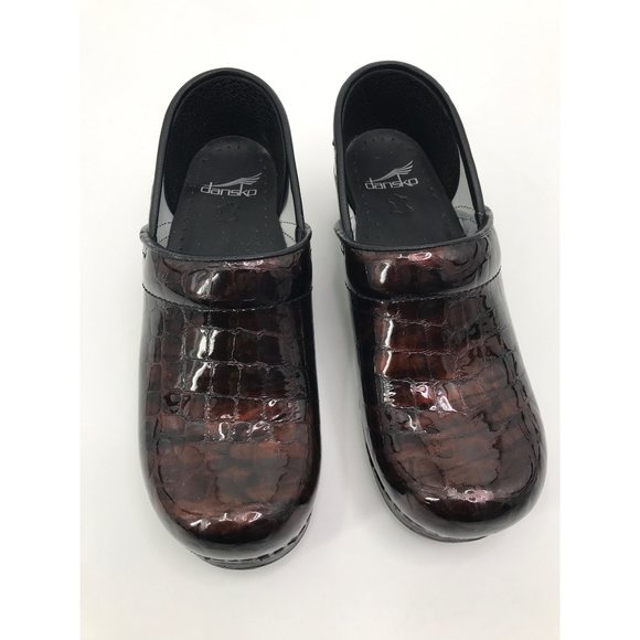 Dansko Patent Leather Croc Print Clog Slip On Shoe Brown Size 38 - Picture 2 of 7